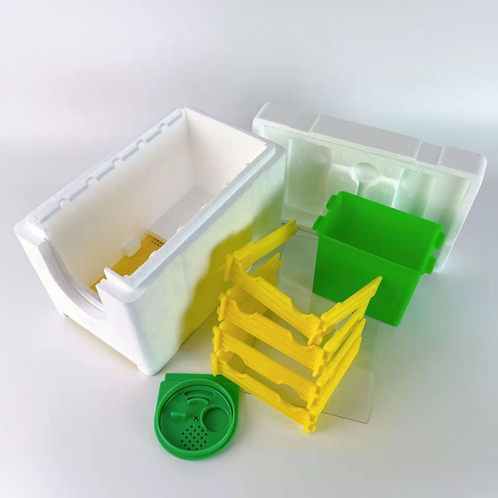 Zestaw do hodowli matek pszczy – Essential Gardening Tools recenzja i cena